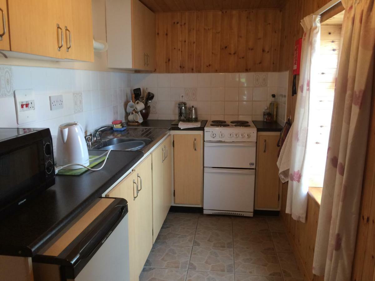 Ballycrossaun Cummins Cottages מראה חיצוני תמונה
