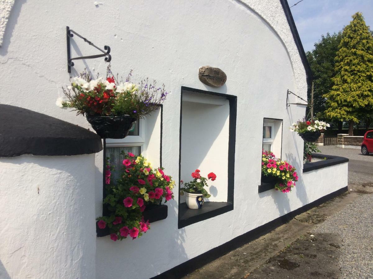 Ballycrossaun Cummins Cottages מראה חיצוני תמונה